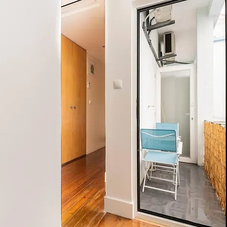 Renovated In Διαμέρισμα *