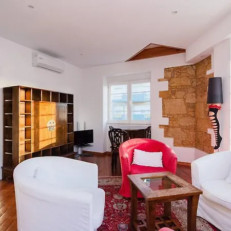 Renovated In Apartment Lisbon