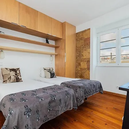 Apartment Renovated In Lisbon